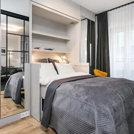 Urban Chic - Luxury At Mennica Apartamento Varsovia