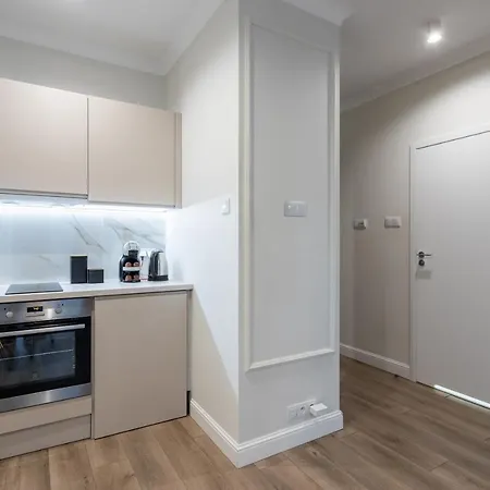 Urban Chic - Luxury At Mennica Apartamento Varsovia
