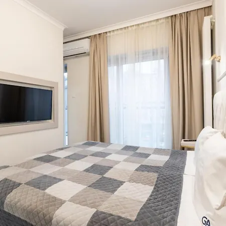 Urban Chic - Luxury At Mennica *
