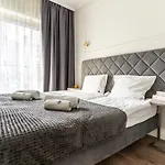 Urban Chic - Luxury At Mennica * Varsóvia