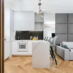 Urban Chic - Luxury At Mennica Varsóvia