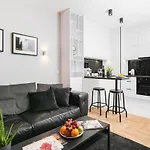 Urban Chic - Luxury At Mennica Lägenhet *