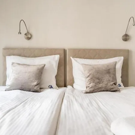 Urban Chic - Luxury At Mennica