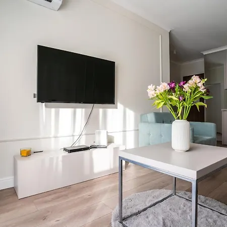 Urban Chic - Luxury At Mennica *