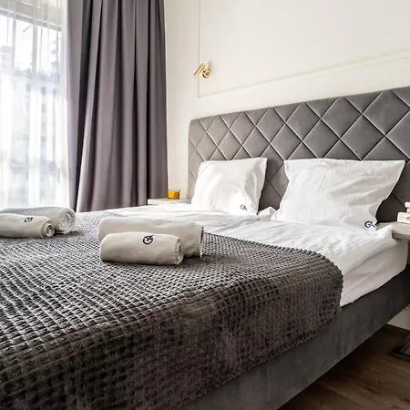 Urban Chic - Luxury At Mennica Apartment