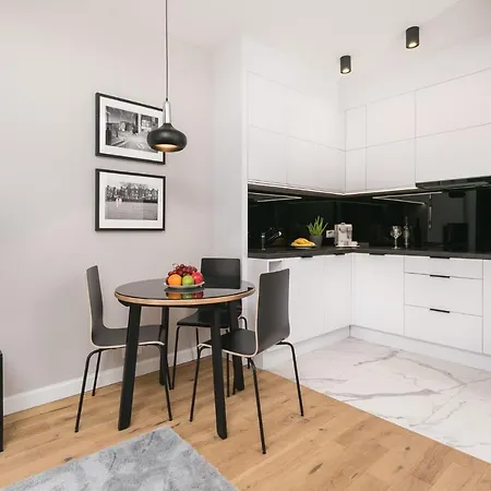 Urban Chic - Luxury At Mennica *