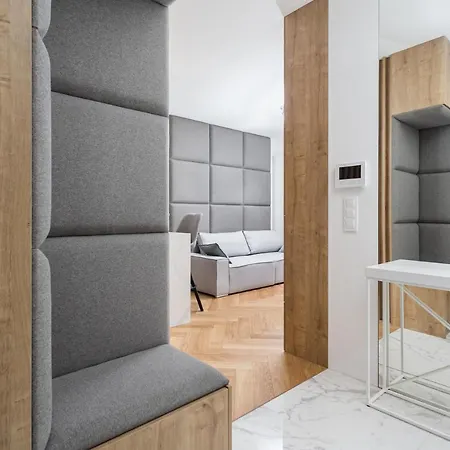 Urban Chic - Luxury At Mennica *