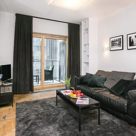 Urban Chic - Luxury At Mennica * Warschau