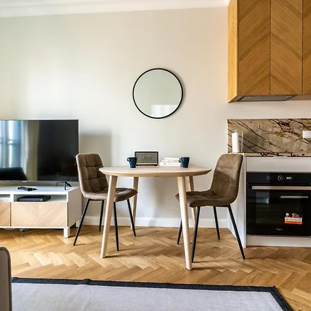 Apartment Golden - Mennica Warsaw