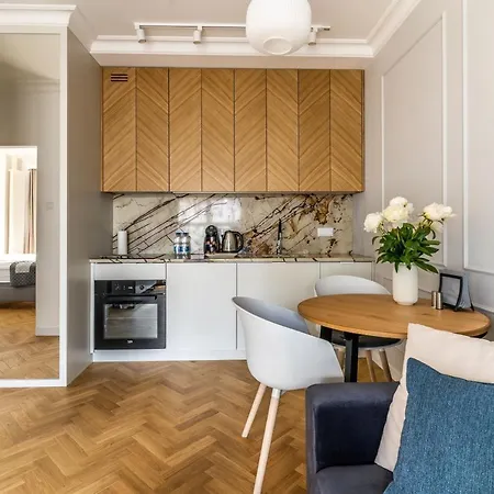 Urban Chic - Luxury At Mennica