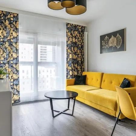 Apartment Golden - Mennica *