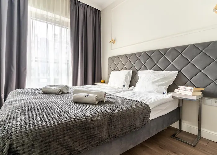 Urban Chic - Luxury At Mennica * Varšava