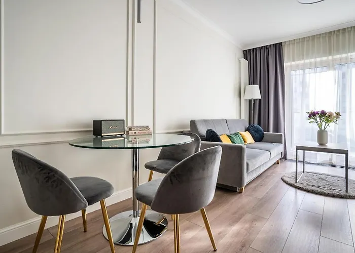 Urban Chic - Luxury At Mennica