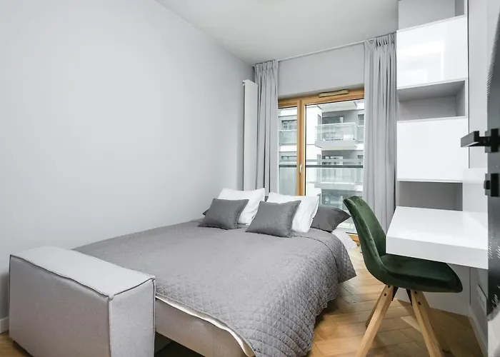 Urban Chic - Luxury At Mennica Varšava