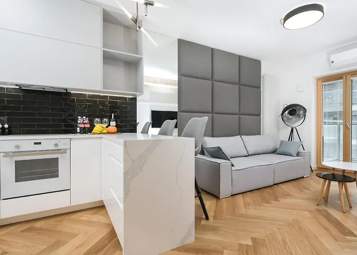 Urban Chic - Luxury At Mennica *