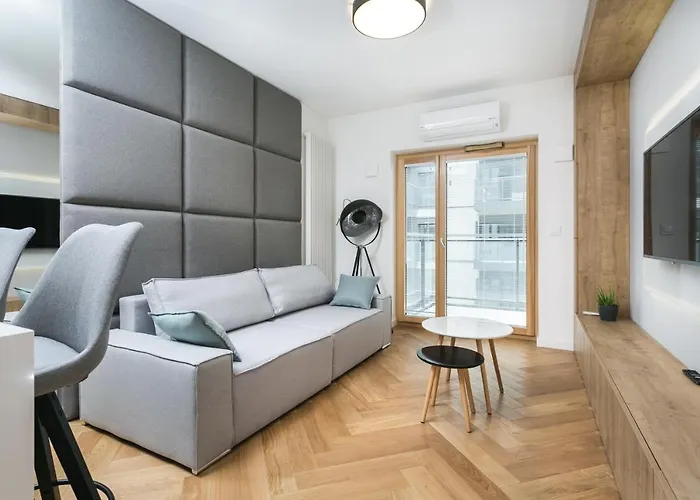 Urban Chic - Luxury At Mennica Apartment *