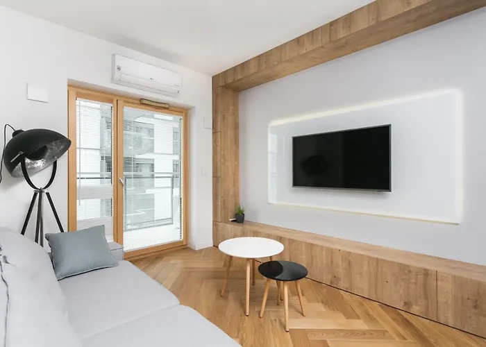 Urban Chic - Luxury At Mennica *