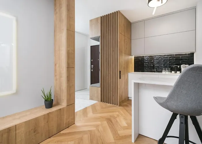 Urban Chic - Luxury At Mennica Varšava