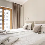 Urban Chic - Luxury At Mennica *