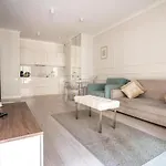 Urban Chic - Luxury At Mennica