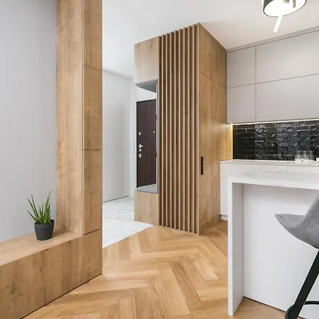 Urban Chic - Luxury At Mennica Varşova